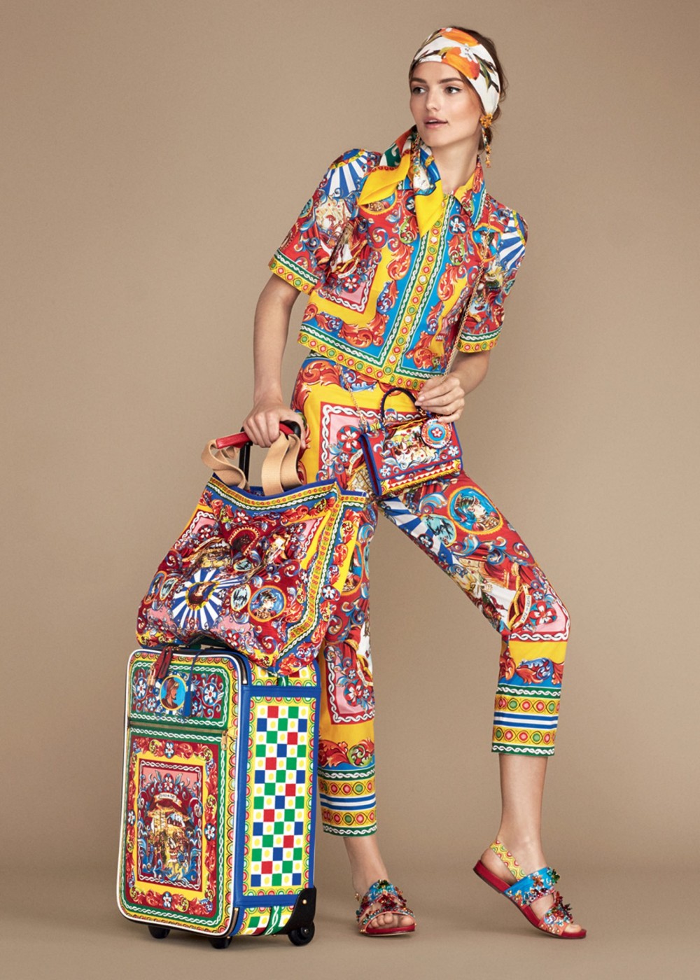dolce-and-gabbana-summer-2016-woman-collection-61-1600x2240 - Copy